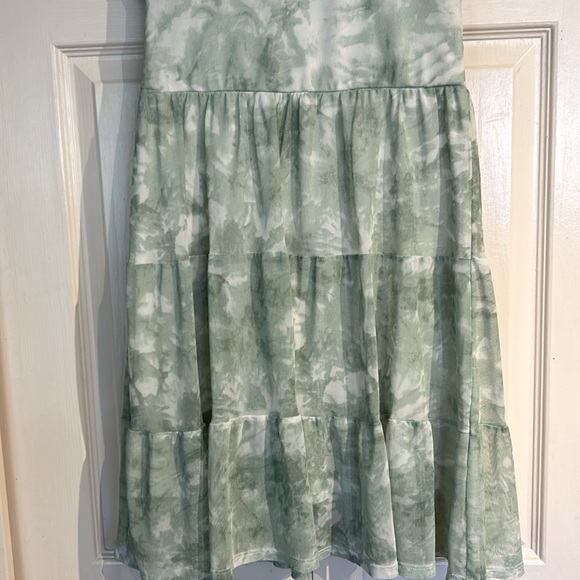 Lily Rose Green and White Sheer Dress with Tank lining - Picture 3 of 7